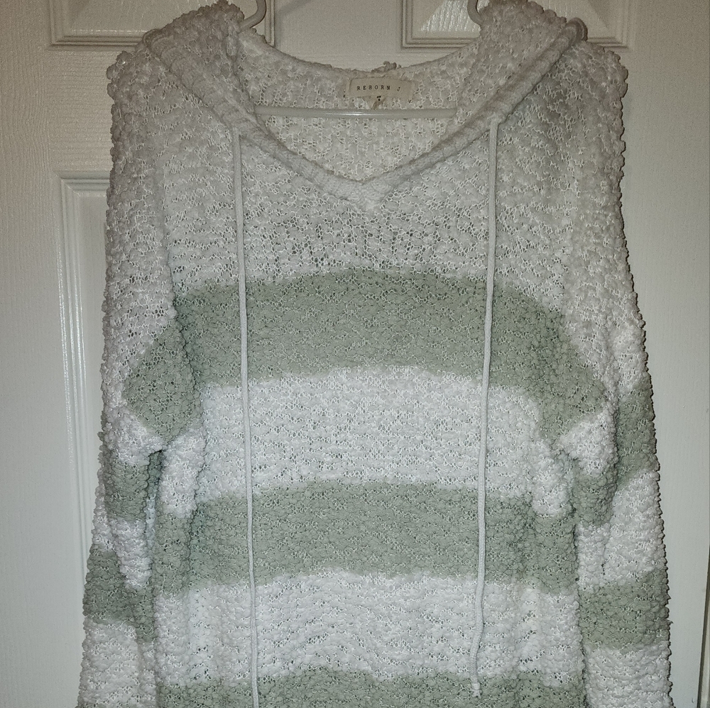 Reborn J popcorn sweater